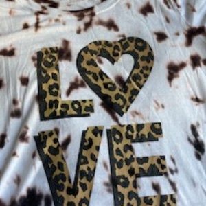 Betsy Johnson t-shirt